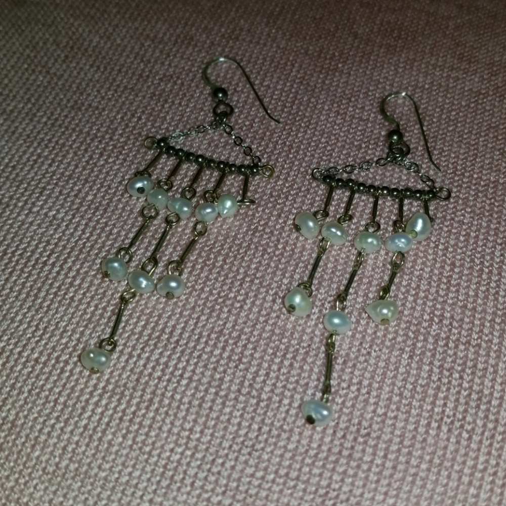 Dangling Pearl Earrings